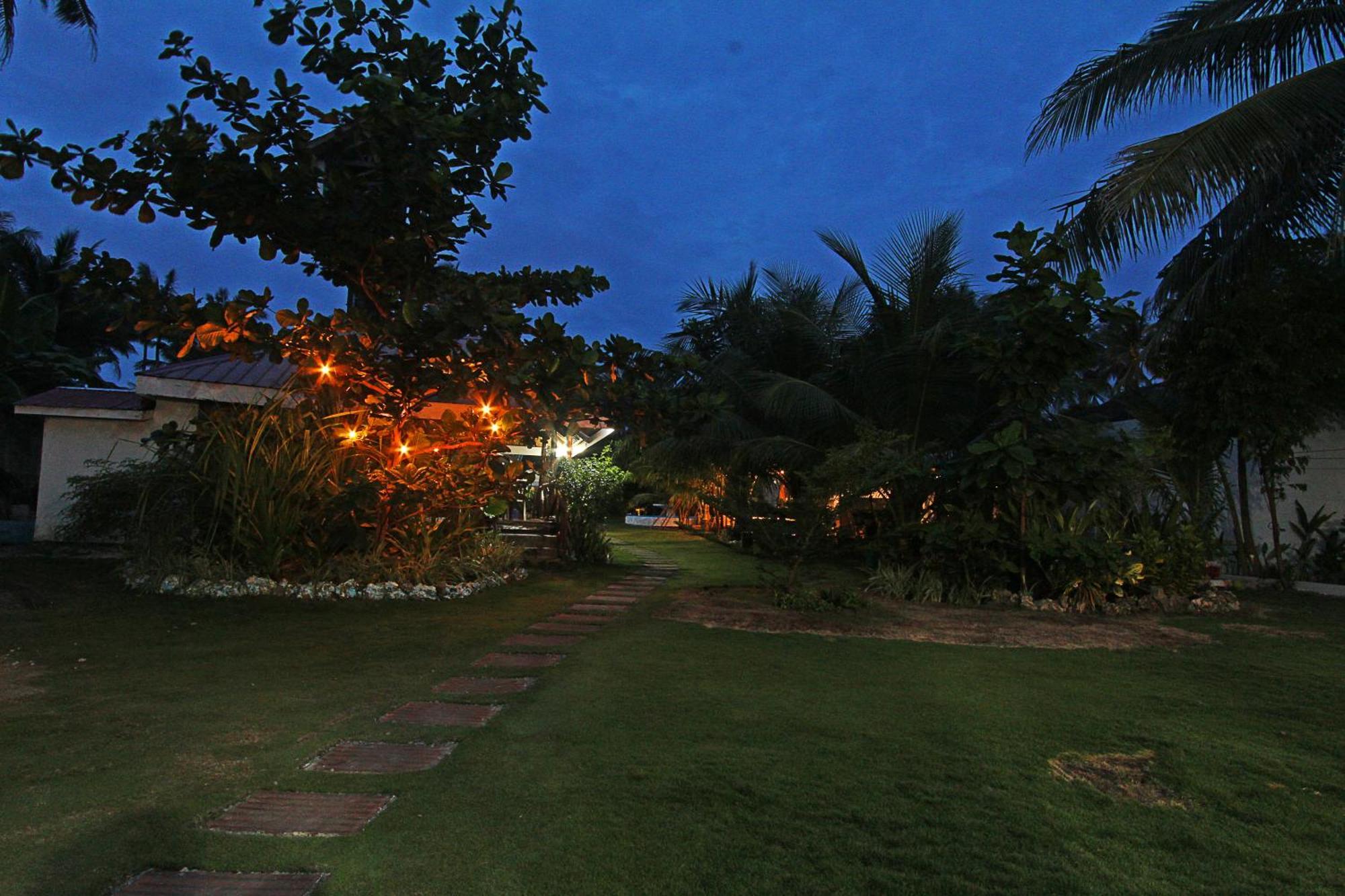 Villa Consolacion Resort General Luna  Eksteriør billede