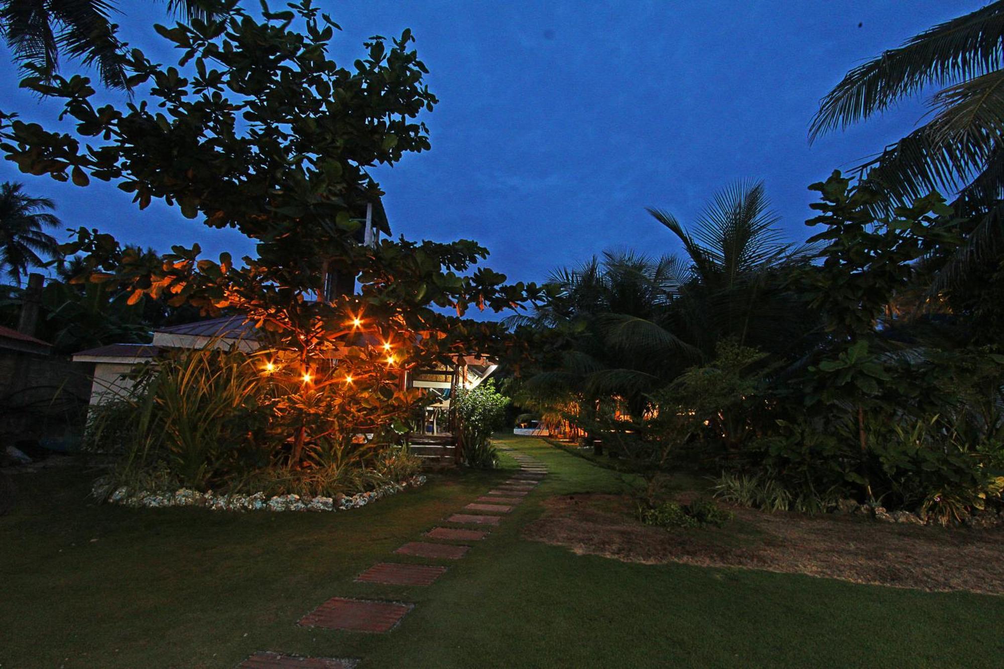Villa Consolacion Resort General Luna  Eksteriør billede